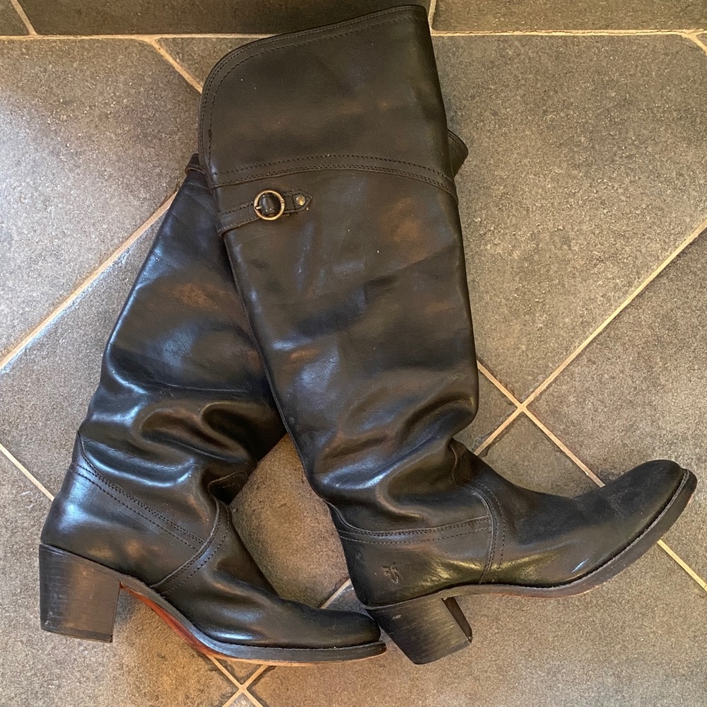 Women's vintage Frye heeled Boots size 10 B